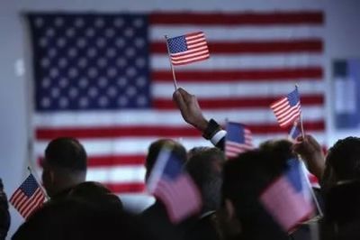 取消因私出入境中介資質認證 移民大門要關閉了嗎？